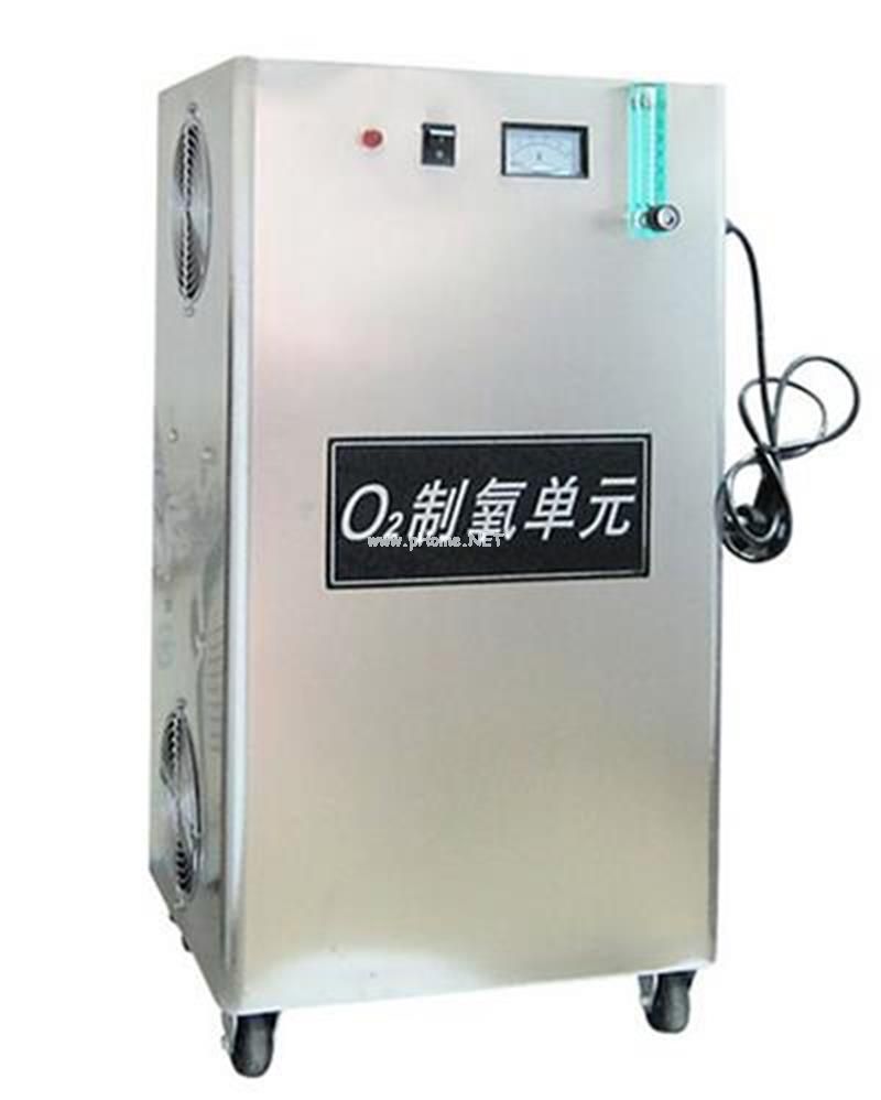 制氧機原料為空氣，不需要任何輔助材料，無污染，成本極低。全氣動控制，結構簡單可靠，維修保養容易。制氧全過程是在常溫低壓下工作，安全可靠。凡有照明電的場所，即可使用本機制氧，操作簡單，想用即開機，制氧迅速、穩定，氧流量可隨意調節。在高寒和氣候聚變地區（指溫差變化大）使用時，制氧質量仍然穩定可靠。